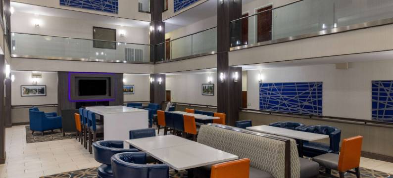 卡温顿拉昆塔温德姆套房酒店(La Quinta Inn & Suites by Wyndham Covington)图片