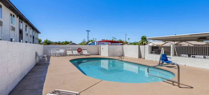 古德伊尔-凤凰城温德姆速8酒店(Super 8 by Wyndham Goodyear/Phoenix Area)图片