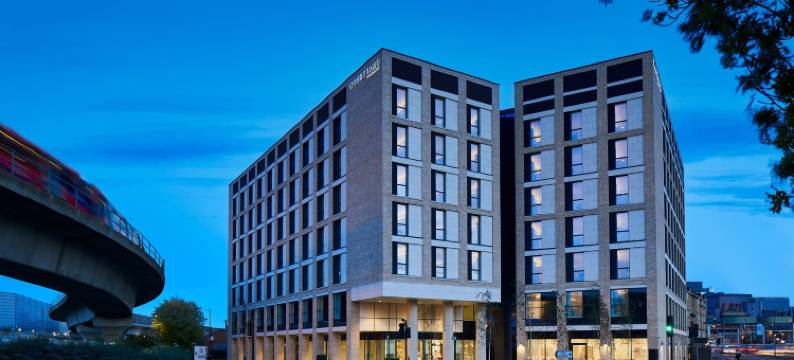 伦敦城市机场万怡酒店(Courtyard London City Airport)图片