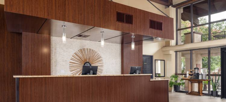 图森威廉姆斯中心希尔顿逸林套房酒店(DoubleTree Suites by Hilton Tucson - Williams Center)图片