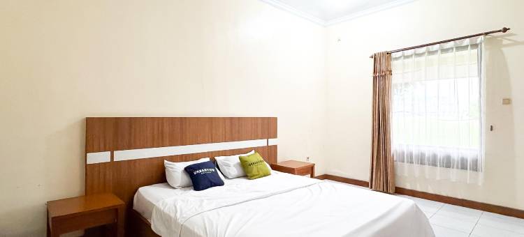 城市景观萨比塔卡利贾蒂梭邦酒店(Urbanview Sabitha Kalijati Subang)图片