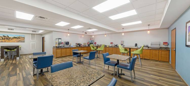 米德韦斯特城贝斯特韦斯特优质套房酒店(Best Western Plus Midwest City Inn  Suites)图片