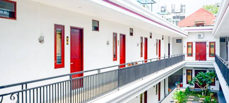 Kusuma Guest House Jombang RedPartner near Station Jombang图片