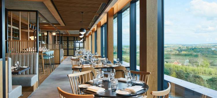 万怡埃克塞特桑迪公园酒店(Courtyard Exeter Sandy Park)图片