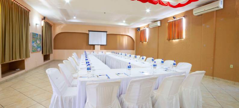 海滨度假村酒店及海滩俱乐部(Hotel Marina Resort & Beach Club)图片