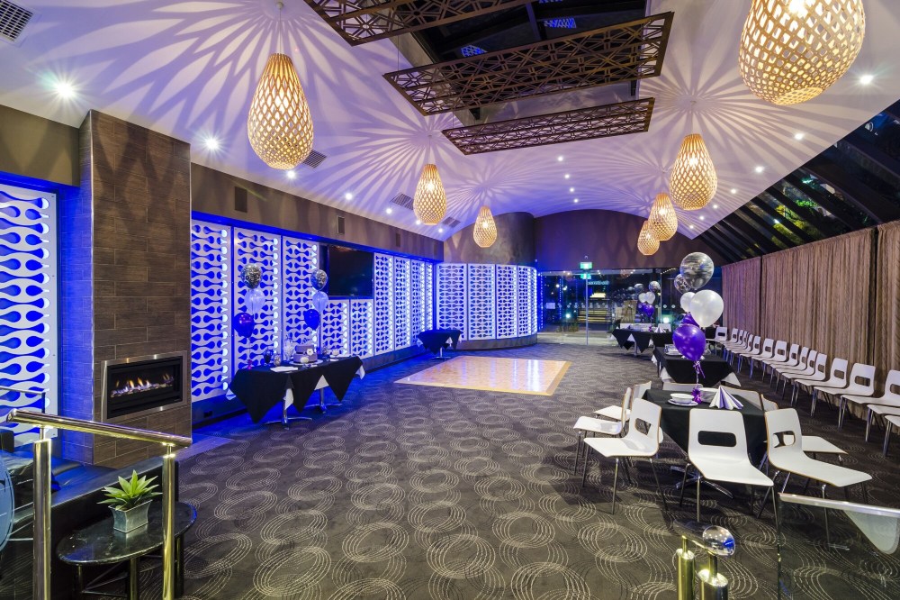 Quality Hotel Taylors LakesOver view