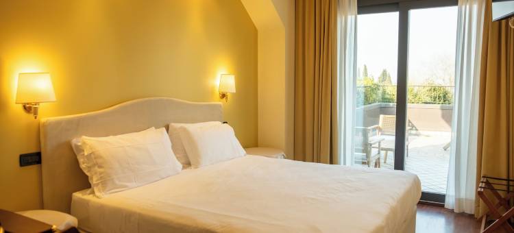 海军上将埃姆雷别墅酒店(Admiral Hotel Villa Erme)图片