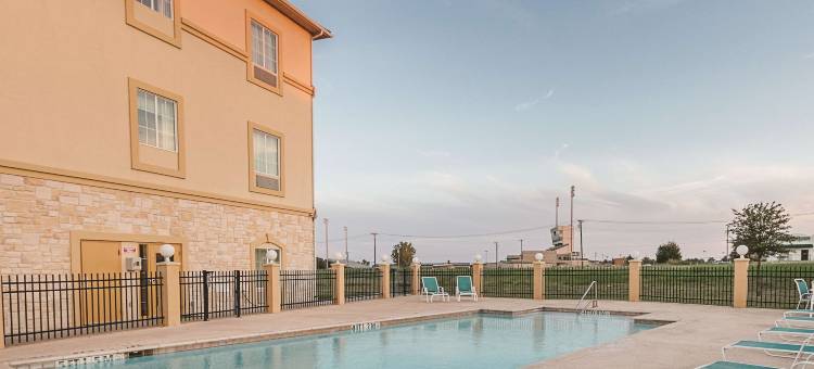 沃克西哈奇拉昆塔温德姆套房酒店(La Quinta Inn & Suites by Wyndham Waxahachie)图片