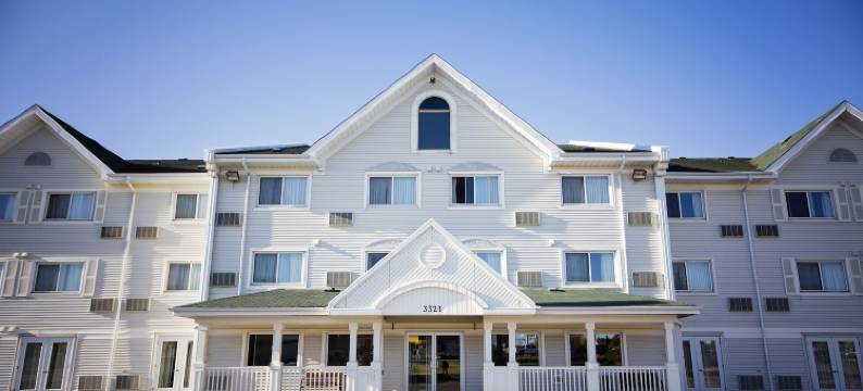 里贾纳温德姆Travelodge套房/Eastgate Bay酒店(Travelodge Suites by Wyndham Regina / Eastgate Bay)图片