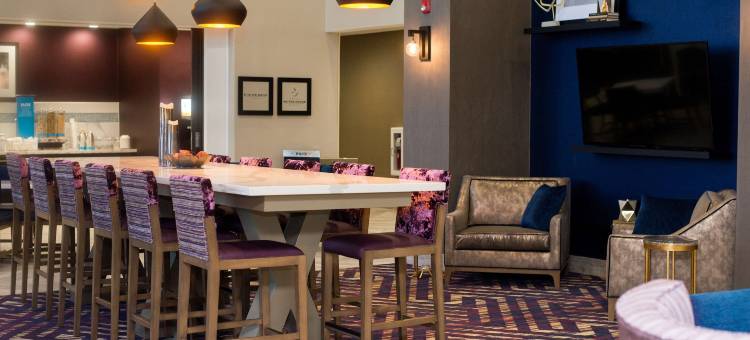 瓦灵顿霍桑希尔顿欢朋套房酒店(Hampton Inn & Suites Warrington Horsham)图片