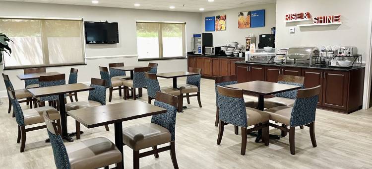 奥古斯塔艾森豪威尔高速公路舒适套房酒店(Comfort Inn & Suites Augusta Fort Eisenhower Area)图片