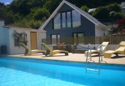 Undercliff Guest House Hotel Overview