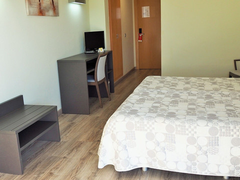 普伊格 RTL 瓦尔酒店