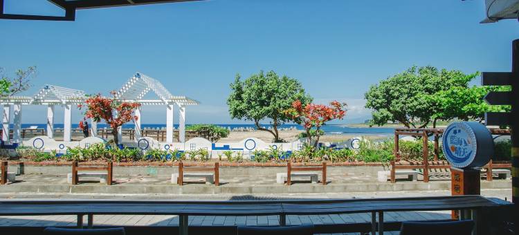 屏东蓝海晴天海景民宿图片