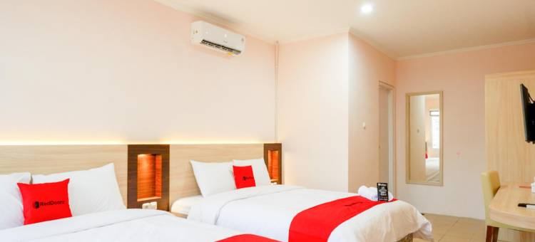 红多兹酒店-近格贾扬3号(RedDoorz Near Gejayan 3)图片