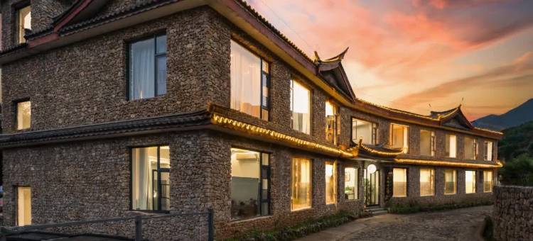 听风泊院·Courtyard绿林野奢日照金山观景美宿(玉龙雪山店)图片