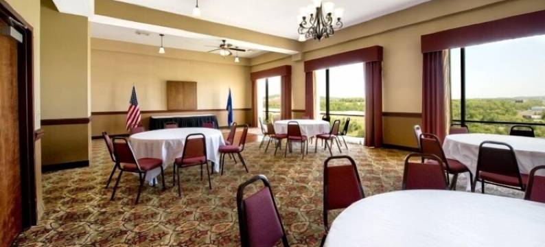 广场大酒店及会议中心(Grand Plaza Hotel & Conference Center)图片