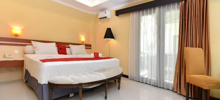 红多兹Plus酒店-巴厘岛画廊2号商城(RedDoorz Plus Near Mall Bali Galeria 2)图片