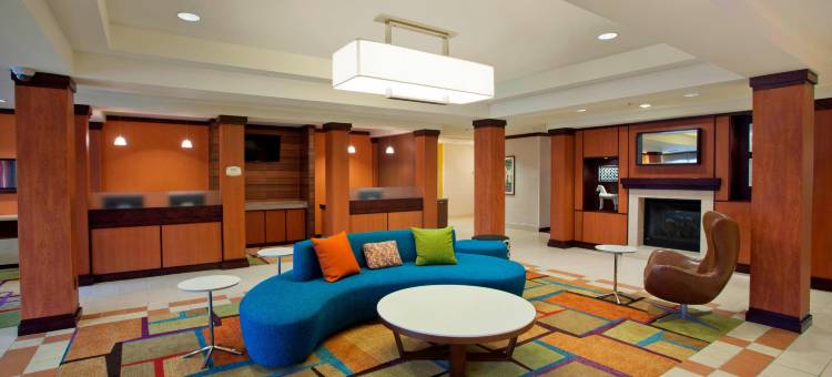 罗穆勒斯底特律都会机场万枫酒店(Fairfield Inn & Suites Detroit Metro Airport Romulus)图片