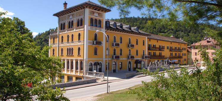 阿斯托里亚格兰酒店(Grand Hotel Astoria)图片