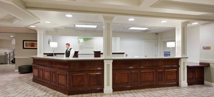 雷丁假日酒店(Holiday Inn Redding)图片