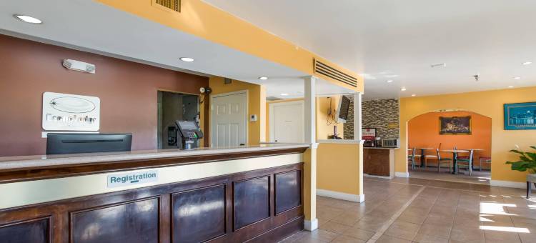 I-65州际公路伊克诺旅馆(Econo Lodge Inn & Suites I-65)图片