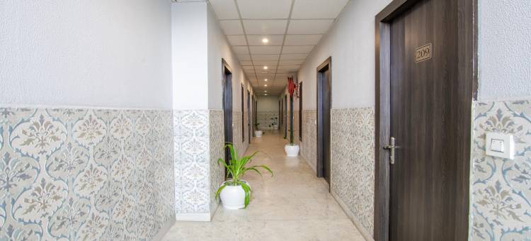 Treebo 特里内塔国际酒店(Treebo Trinetar International)图片