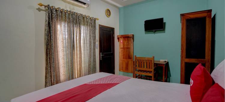 Hotel O 沙哈巴特伊斯兰旅馆靠近普拉萨电信巴威安(Hotel O Sahabat Syariah Near Plasa Telkom Bawean)图片