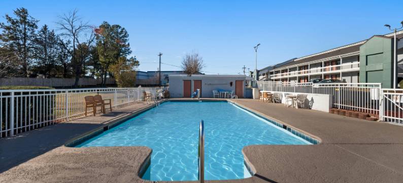 里士满伊克诺旅馆(Econo Lodge)图片