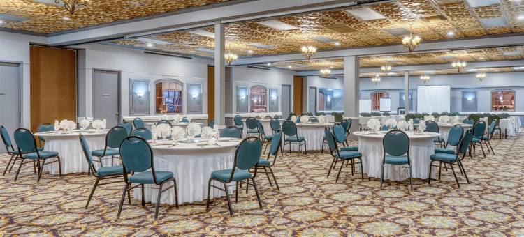 里诺机场贝斯特韦斯特SureStay Plus酒店(SureStay Plus Hotel by Best Western Reno Airport)图片
