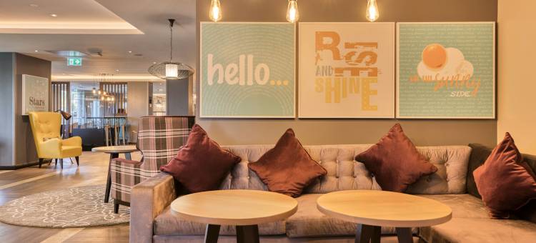伯恩矛斯西崖普瑞米尔酒店(Premier Inn Bournemouth West Cliff)图片