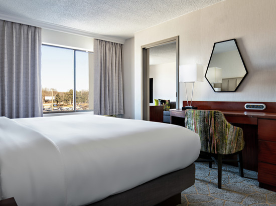 费尔菲尔德希尔顿逸林酒店