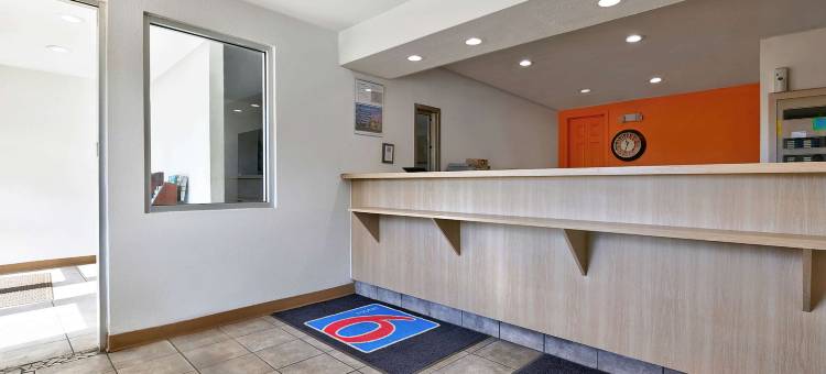 新墨西哥阿拉莫戈多 6 号汽车旅馆(Alamogordo, NM)图片