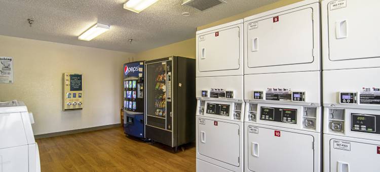 芝加哥-沃基根霍姆汤开放式公寓(HomeTowne Studios Chicago - Waukegan)图片