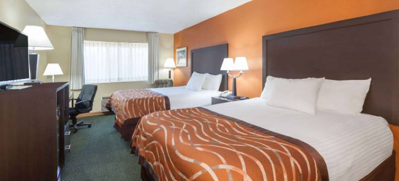 米德兰呗盟套房酒店(Baymont by Wyndham Midland)图片