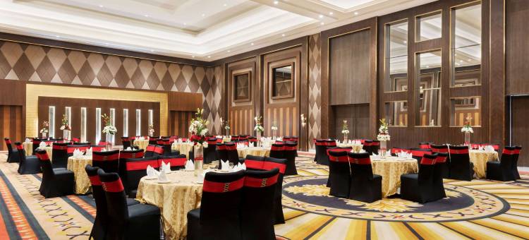 勒克瑙温德姆华美达酒店及会议中心(Ramada by Wyndham Lucknow Hotel and Convention Center)图片