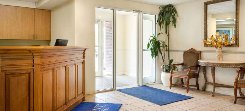 威奇托东呗盟套房酒店(Baymont by Wyndham Wichita East)图片