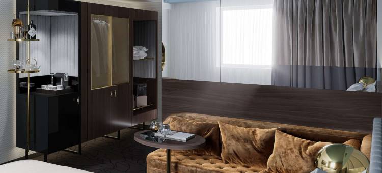 中八(Middle Eight)图片