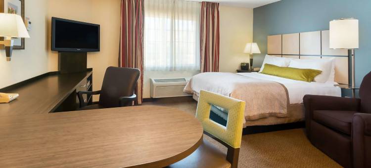 威奇托机场索尼斯塔简单套房酒店(Sonesta Simply Suites Wichita Airport)图片
