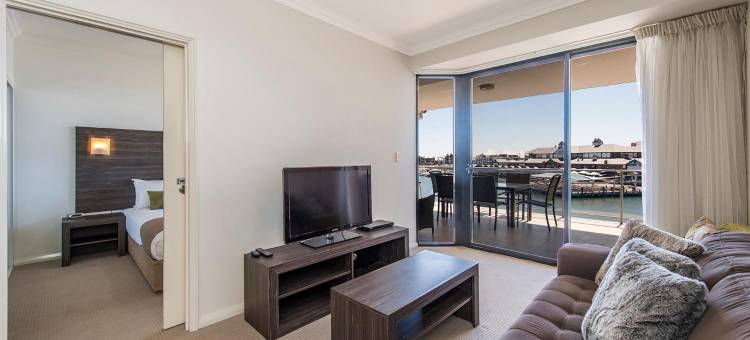 海豚码头公寓(Dolphin Quay Apartments)图片