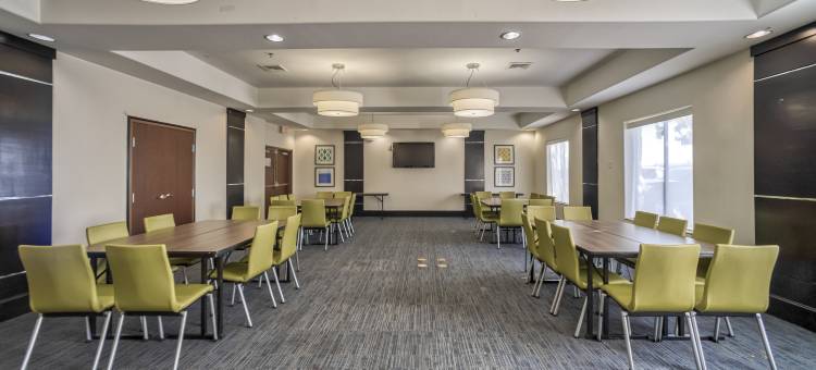 智选假日套房酒店比维尔 by IHG(Holiday Inn Express & Suites Beeville by IHG)图片