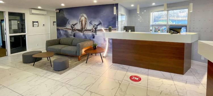 克拉丽奥波恩特-魁北克机场酒店(Clarion Pointe Quebec Airport)图片