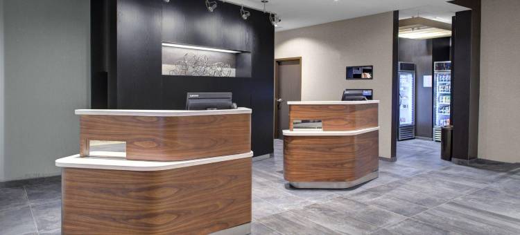 亚特兰大肯纳瑟万豪万怡酒店(Courtyard Atlanta Kennesaw)图片