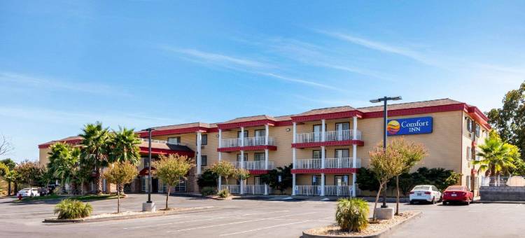 雷德布拉夫 I-5 附近舒适全套房酒店(Comfort Suites Red Bluff Near I-5)图片