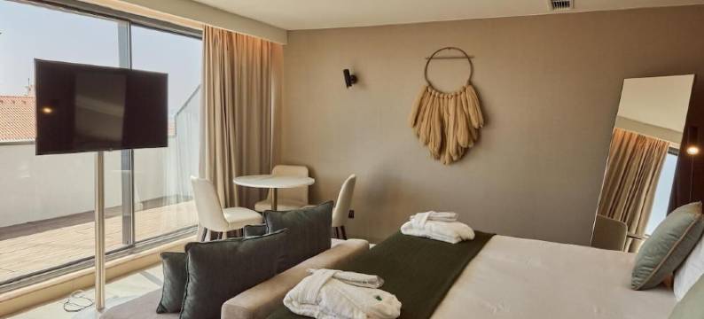 奥米德萨尔达尼亚酒店(Omid Saldanha Hotel)图片