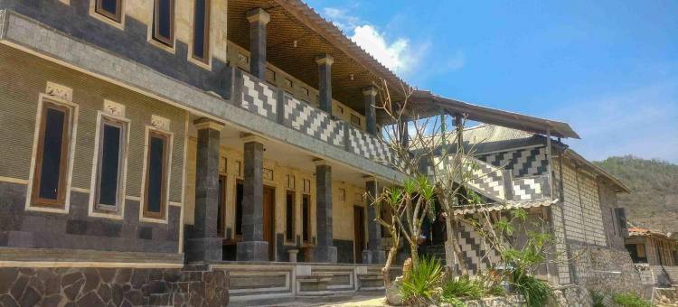 甘彭德里尼酒店(Hotel Kampoeng Drini RedPartner)图片