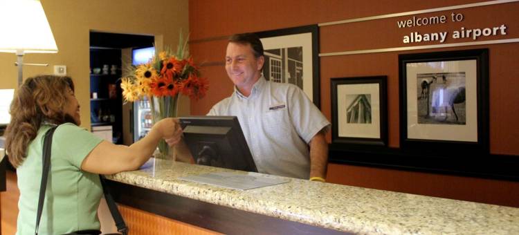 奥尔巴尼机场欢朋套房酒店(Hampton Inn & Suites Albany-Airport)图片