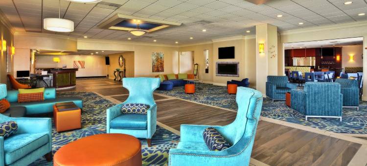 Holiday Inn 阿克伦的西(Spark by Hilton Akron Fairlawn)图片