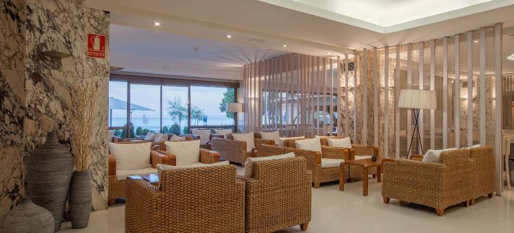 坎耶莱斯海滩酒店(Canyelles Platja)图片