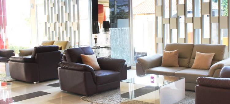 格纳温萨梅尔酒店(Hotel Gunawangsa Merr)图片